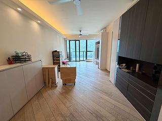 Tung Chung - The Visionary Tower 5 05