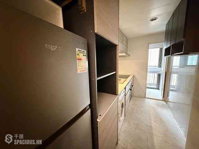 Tung Chung - The Visionary Tower 5 06