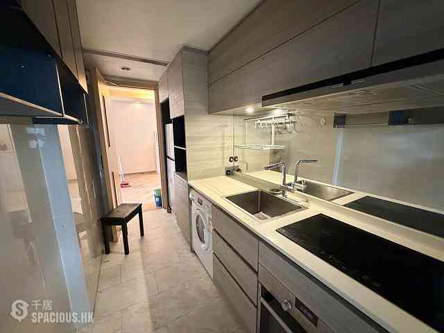 Tung Chung - The Visionary Tower 5 09