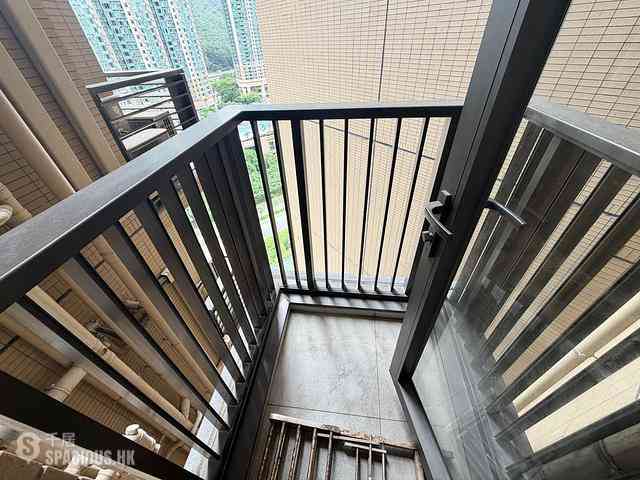 Tung Chung - The Visionary Tower 5 02