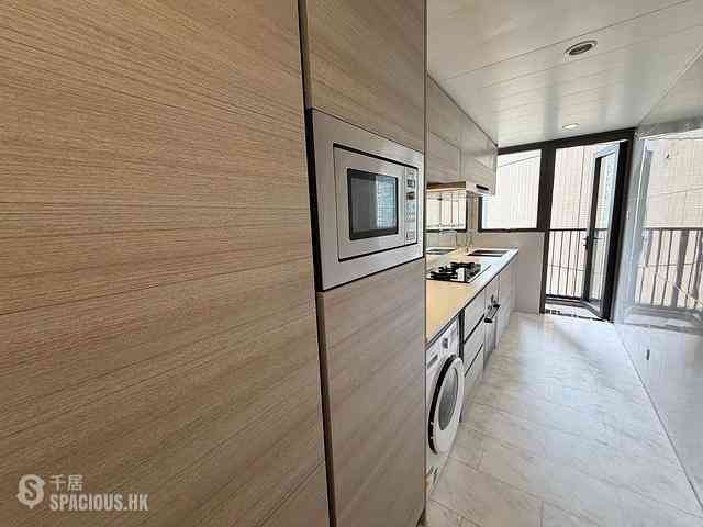 Tung Chung - The Visionary Tower 5 04