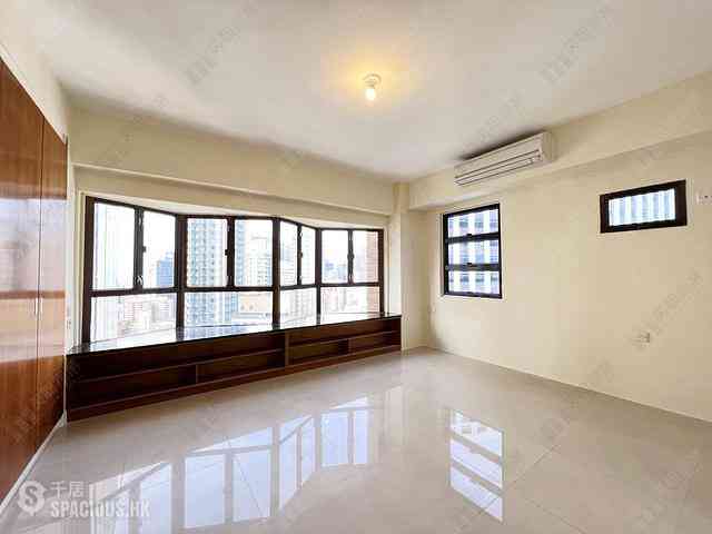 Wan Chai - Wing Way Court 05