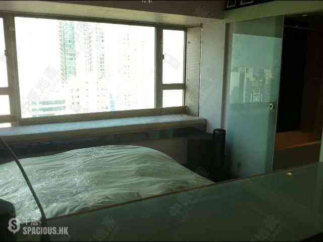Sai Ying Pun - Centre Place 10