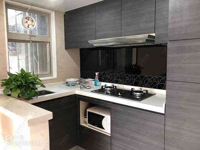 Sai Ying Pun - Centre Place 14