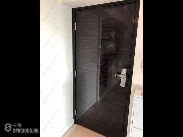 Sai Ying Pun - Centre Place 17