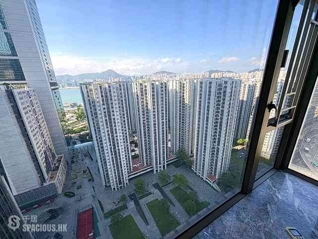 Quarry Bay - Splendid Place 01