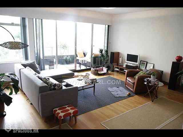 Mid Levels Central - Brewin Court 02