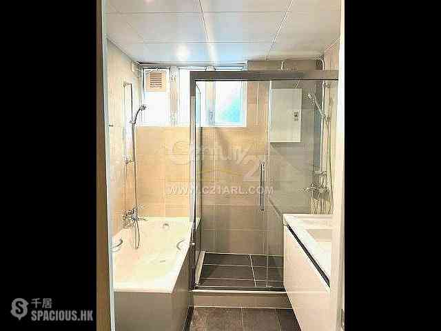 Mid Levels Central - Brewin Court 15