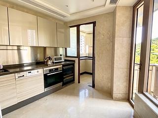 Kennedy Town - Cadogan 16