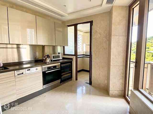 Kennedy Town - Cadogan 16