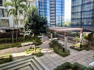 Tai Koo Shing - Tai Koo Shing Horizon Gardens Choi Tien Mansion 04