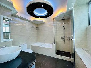 Mid Levels Central - Tregunter Tower 3 07