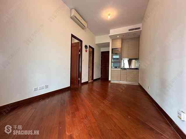 Wan Chai - The Avenue Phase 2 Block 2 03