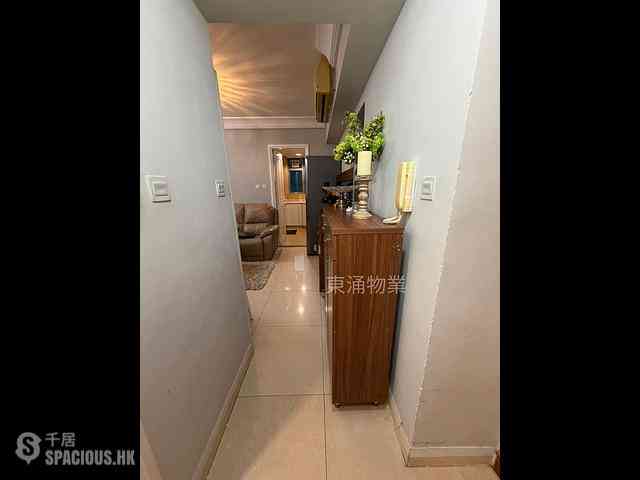 Tung Chung - Caribbean Coast Phase 2 Albany Cove Tower 6 04