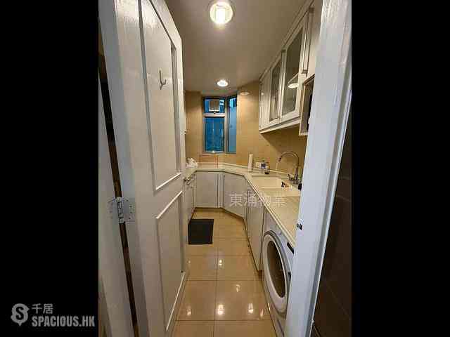 Tung Chung - Caribbean Coast Phase 2 Albany Cove Tower 6 05
