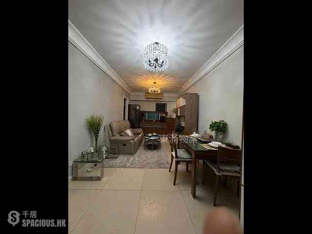 Tung Chung - Caribbean Coast Phase 2 Albany Cove Tower 6 02