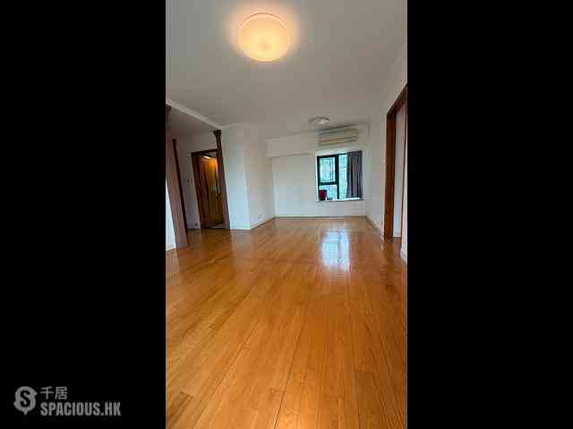 Kennedy Town - University Heights Block 1 01