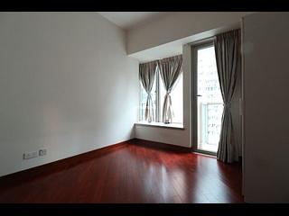 Wan Chai - The Avenue Phase 1 03