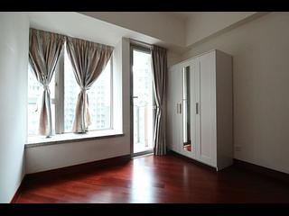 Wan Chai - The Avenue Phase 1 04