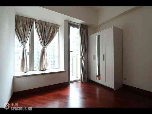 Wan Chai - The Avenue Phase 1 04
