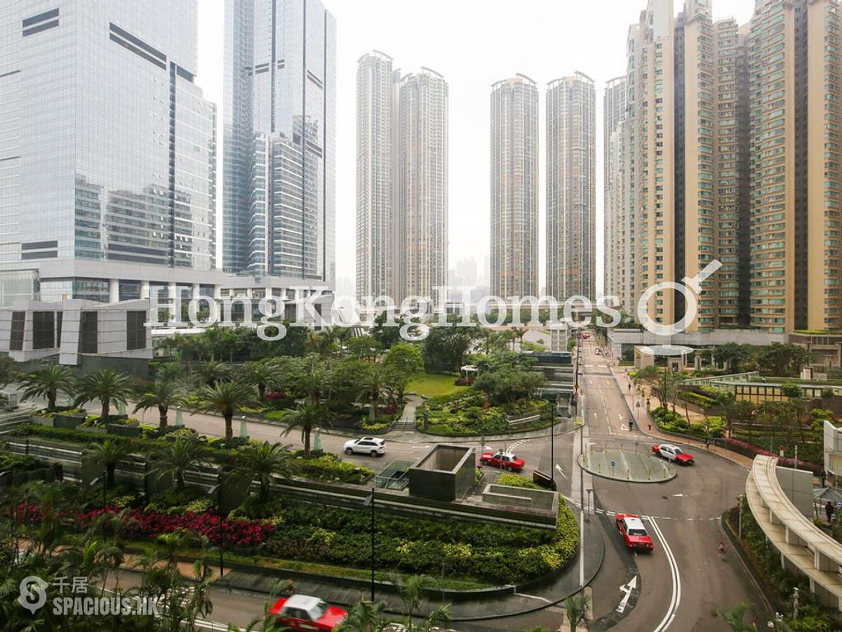 West Kowloon - The Harbourside 01