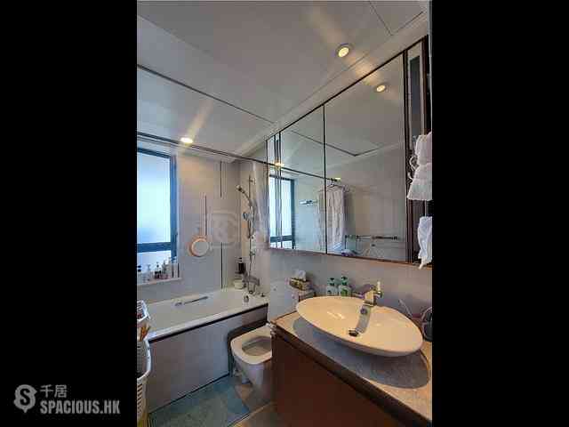Tai Kok Tsui - The Long Beach Tower 1 07