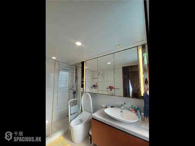 Tai Kok Tsui - The Long Beach Tower 1 12