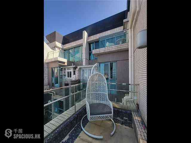 Tai Kok Tsui - The Long Beach Tower 1 14