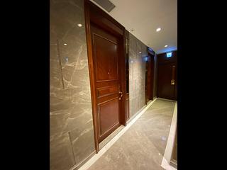 Wan Chai - The Avenue Phase 2 Block 2 12