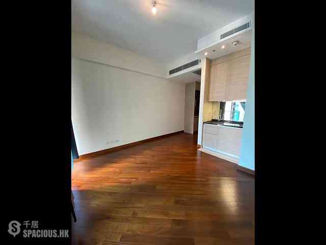 Wan Chai - The Avenue Phase 2 Block 2 04
