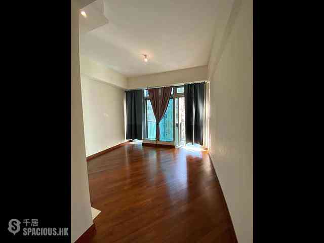 Wan Chai - The Avenue Phase 2 Block 2 01