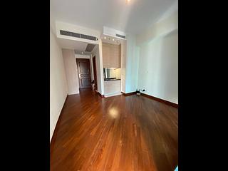 Wan Chai - The Avenue Phase 2 Block 2 05
