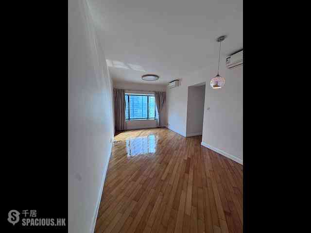 West Kowloon - Sorrento Phase 1 Block 5 01