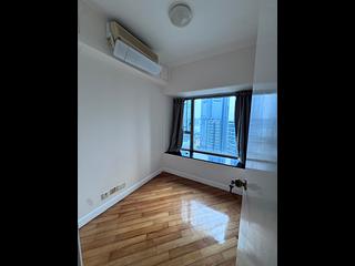 West Kowloon - Sorrento Phase 1 Block 5 04