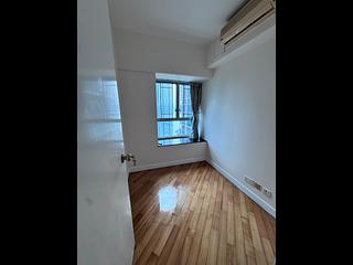 West Kowloon - Sorrento Phase 1 Block 5 05