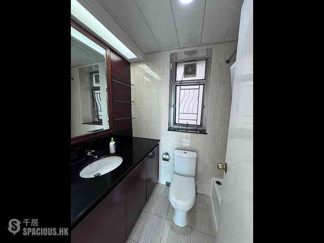 West Kowloon - Sorrento Phase 1 Block 5 07