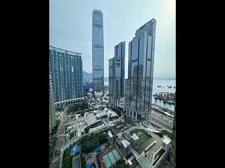 West Kowloon - Sorrento Phase 1 Block 5 08