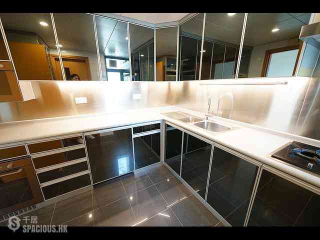 Mid Levels West - 80 Robinson Road 04