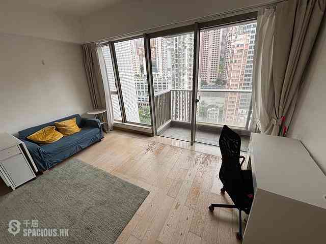 Sai Ying Pun - Island Crest Block 1 01