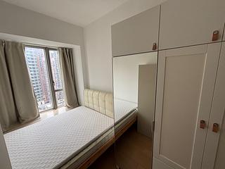 Sai Ying Pun - Island Crest Block 1 03