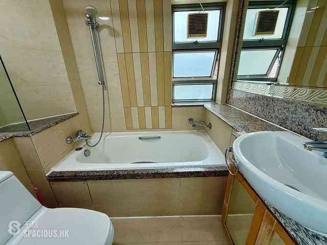 Tung Chung - Caribbean Coast Phase 2 Albany Cove 11