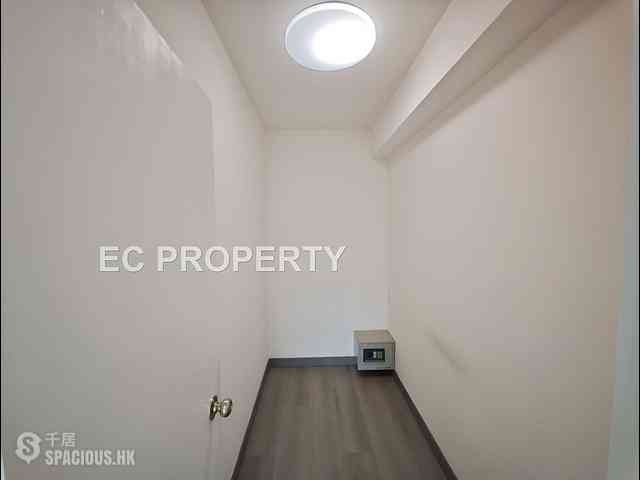 Pok Fu Lam - Regent Palisades Block 3 17
