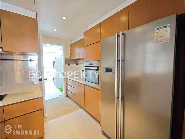 Repulse Bay - South Bay Towers 07