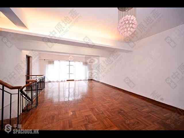 Happy Valley - Villa Dorada 02