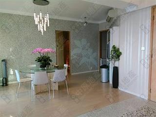 Pok Fu Lam - Villas Sorrento 04