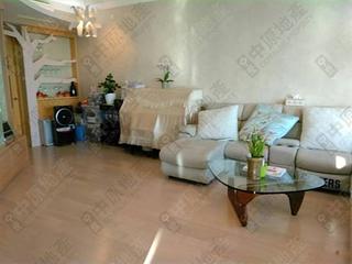 Pok Fu Lam - Villas Sorrento 05
