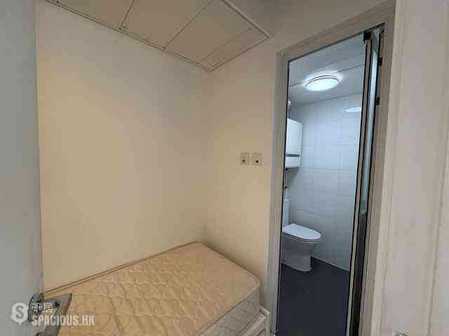 Soho - Centrestage Block 2 06