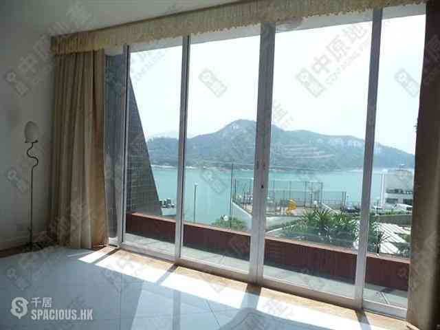 Chung Hom Kok - Pinewaver Villas 02