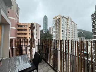 Happy Valley - Cheerful Court 05