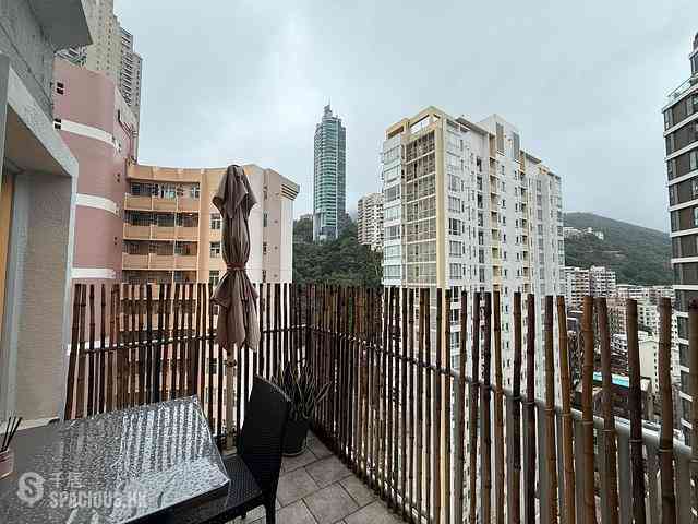 Happy Valley - Cheerful Court 05